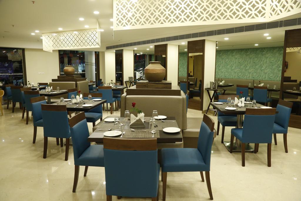 Ganpat Grand Hotel Palani Eksteriør billede