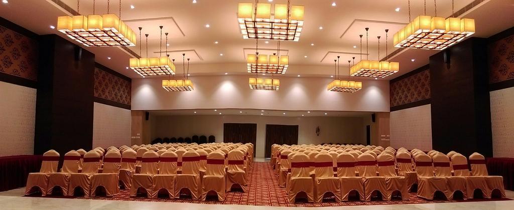 Ganpat Grand Hotel Palani Eksteriør billede