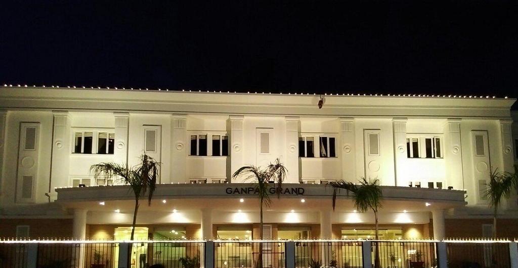 Ganpat Grand Hotel Palani Eksteriør billede